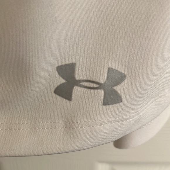 Under Armour workout hoodie - Picture 3 of 3